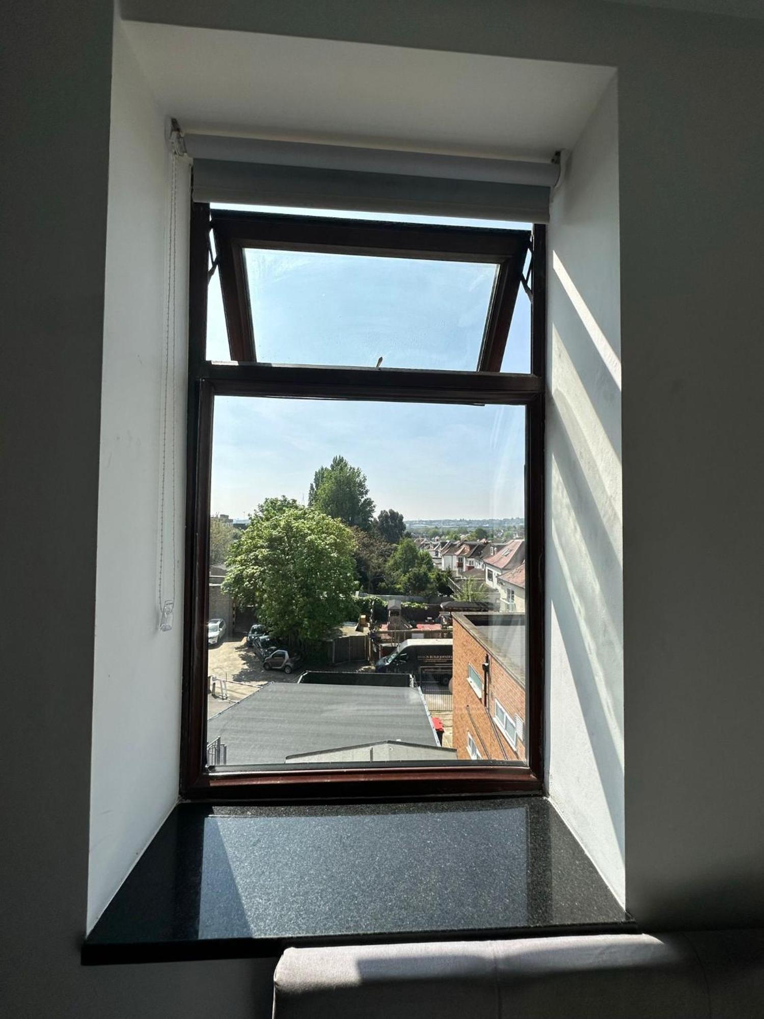 Unique Modern, Private Apartment,15 Mins To Central London 헨던 외부 사진